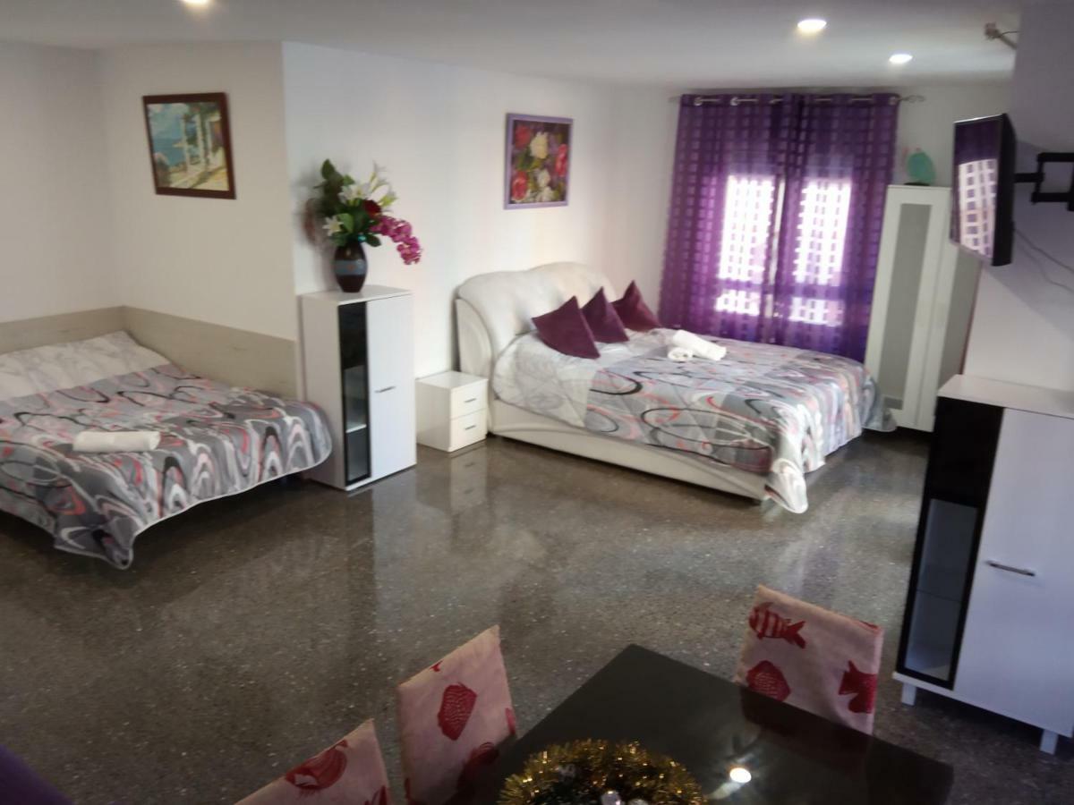 Guest House Lana Denia Eksteriør bilde